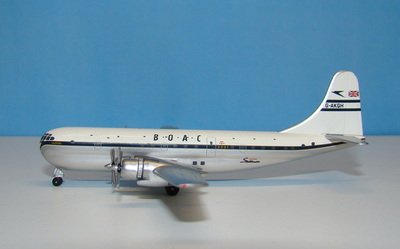 3880884