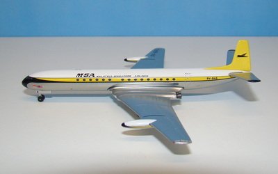 815737