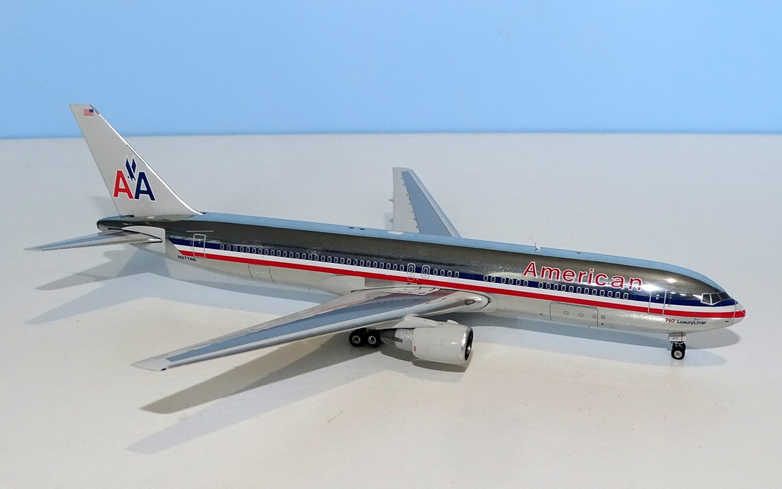 American Airlines | Boeing 767-323ER | N377AN | Phoenix Models