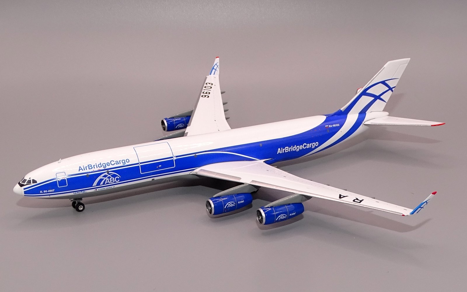 Airline(アイリーヌ) AirBridgeCargo | Ilyushin Il-96-400T | RA-96103 | Phoenix Models