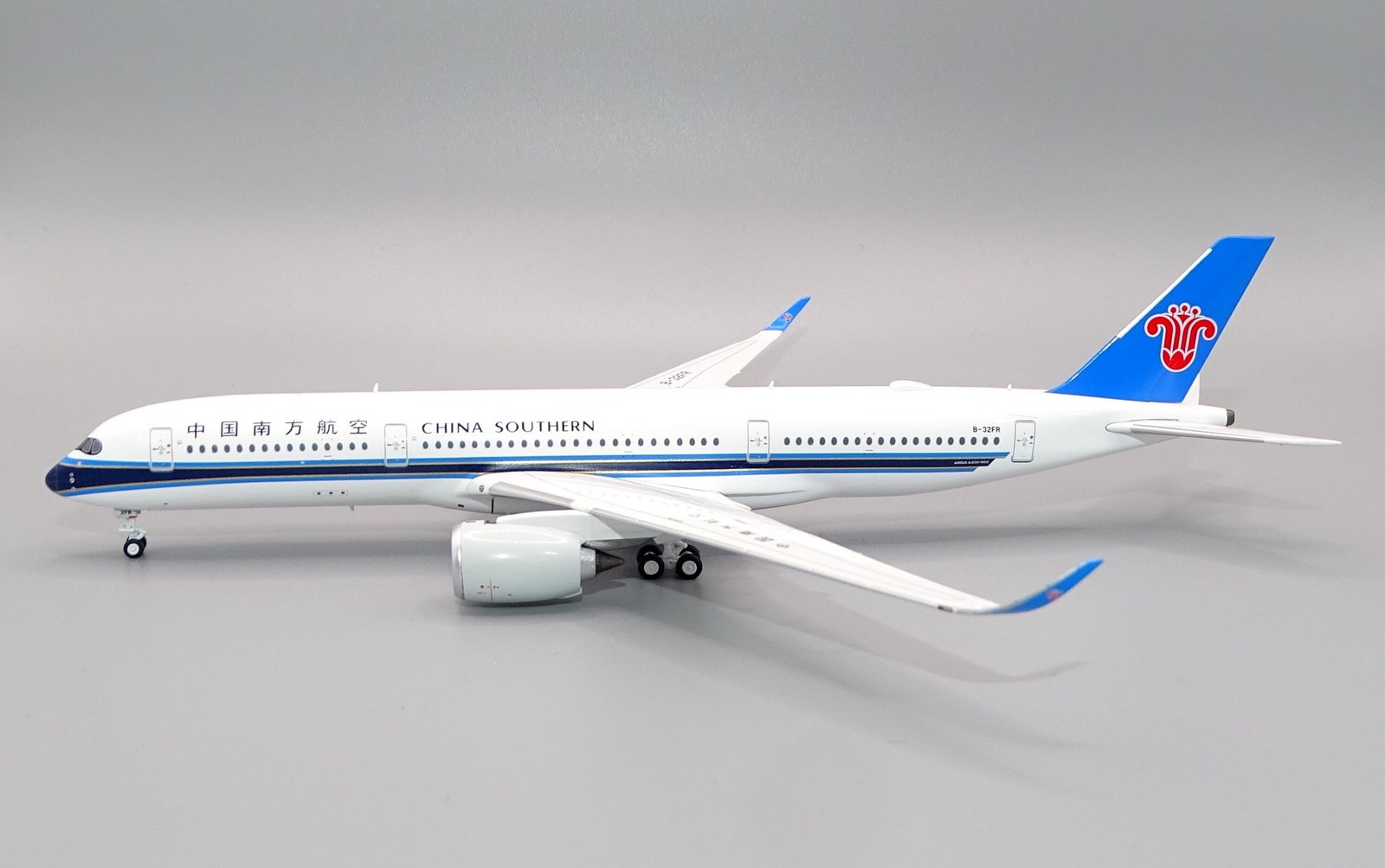 CZ_A359_B-32FR_05