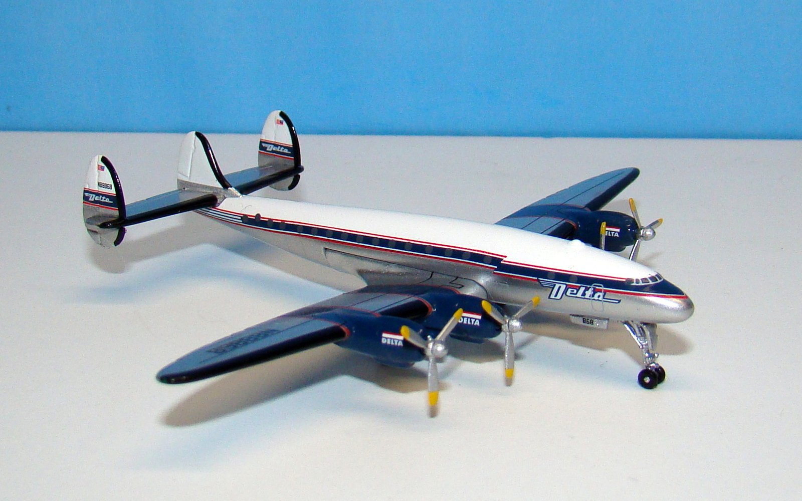 AM008 Delta Lockheed L-149 N88868