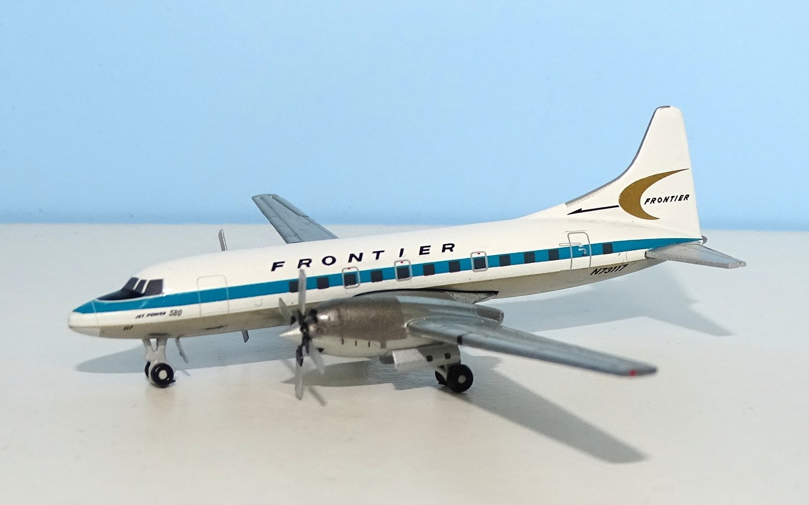 Gemini 1/200 コンベア CV-580 United Express Frontier Airlines | Convair CV-580 | N73117 | Gemini Jets