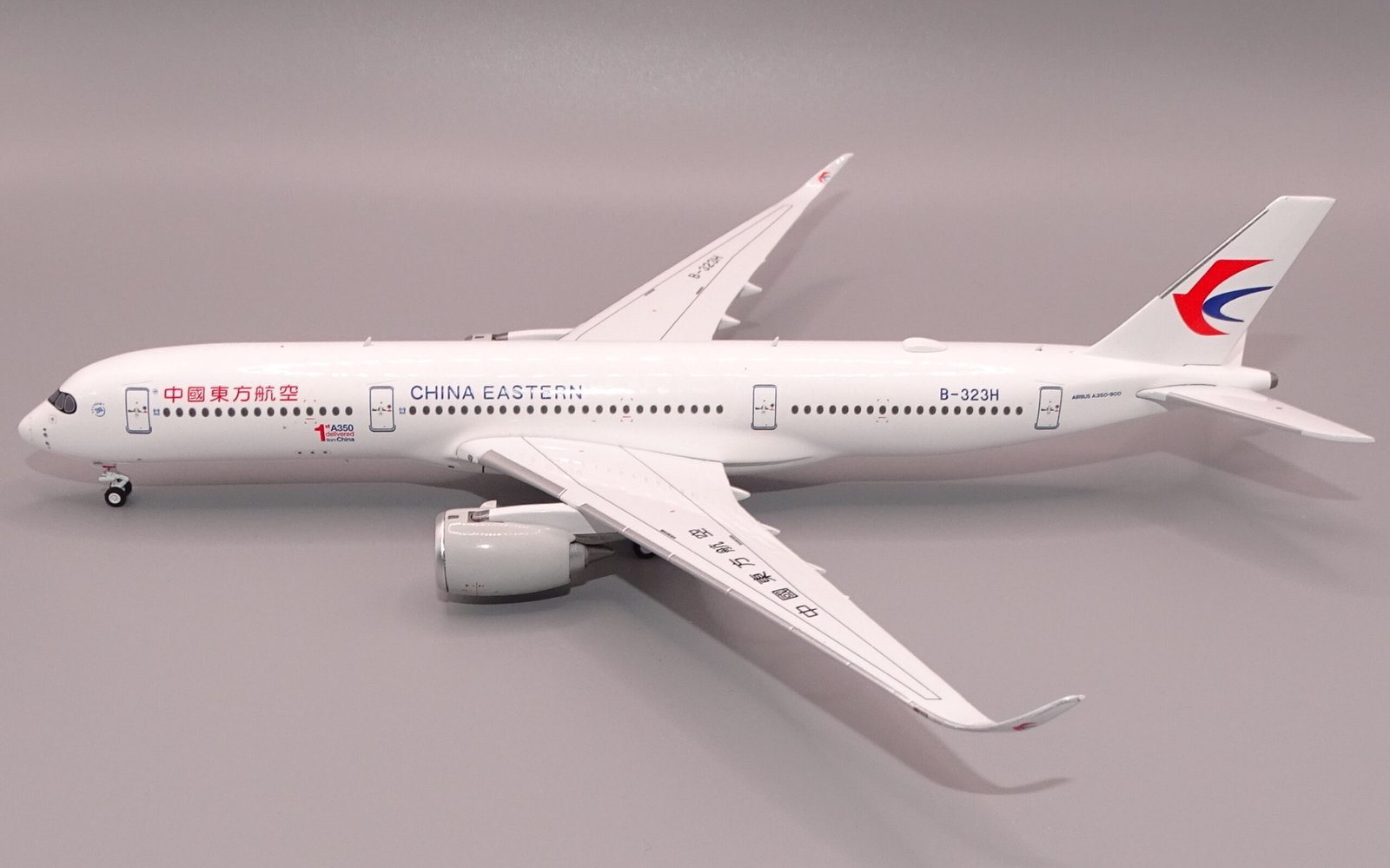 MU_A350_B-323H_04