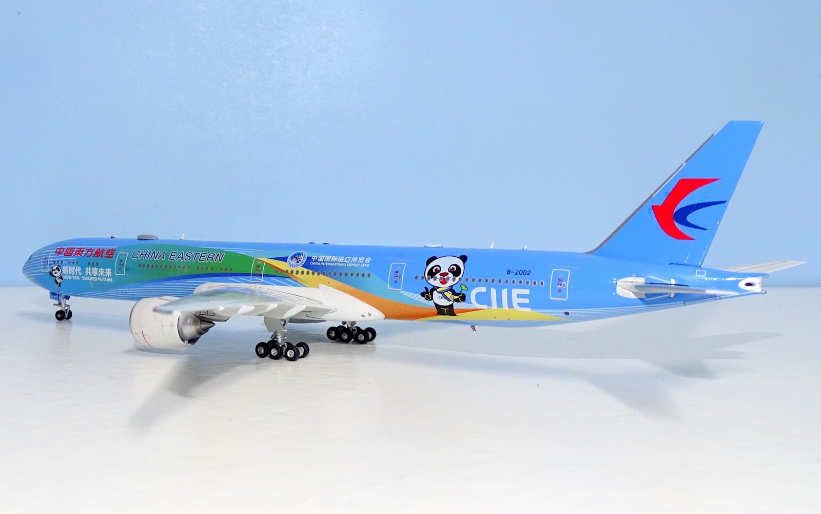China Eastern Airlines | Boeing 777-39LER | B-2002 | Aviation400