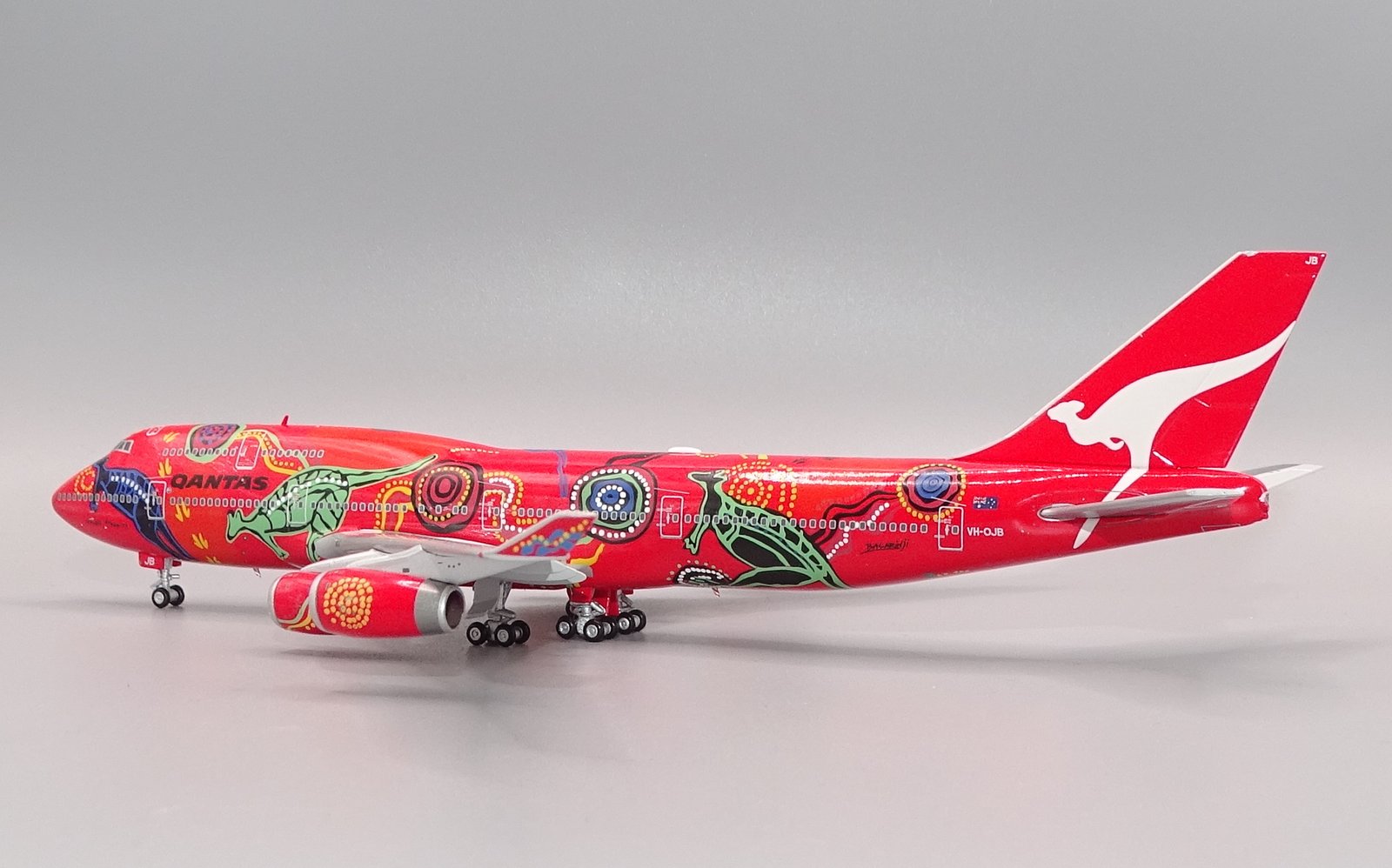 Qantas Boeing 747-438 VH-OJB by HX Models 1:400 Scale