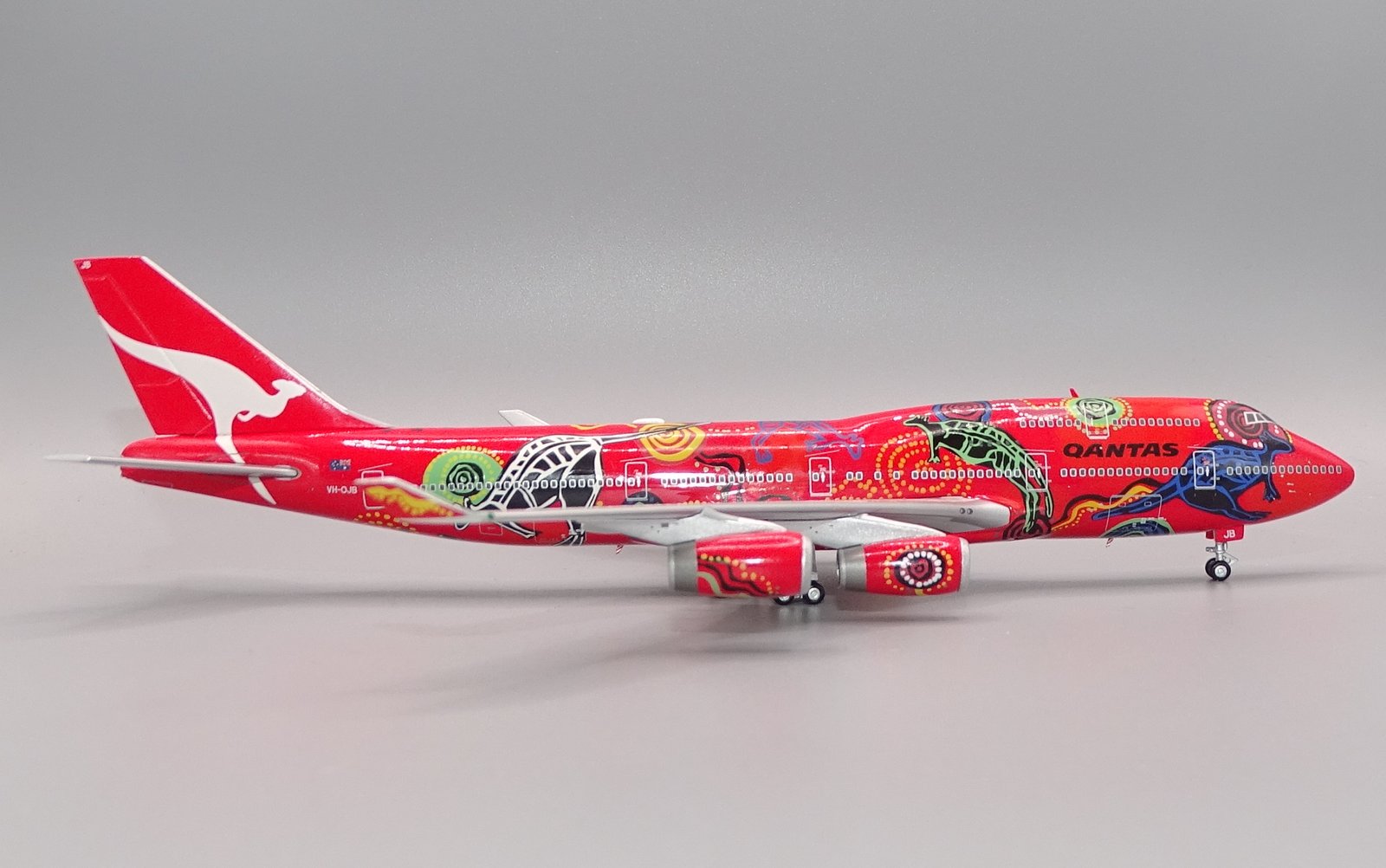 Qantas Boeing 747-438 VH-OJB by HX Models 1:400 Scale