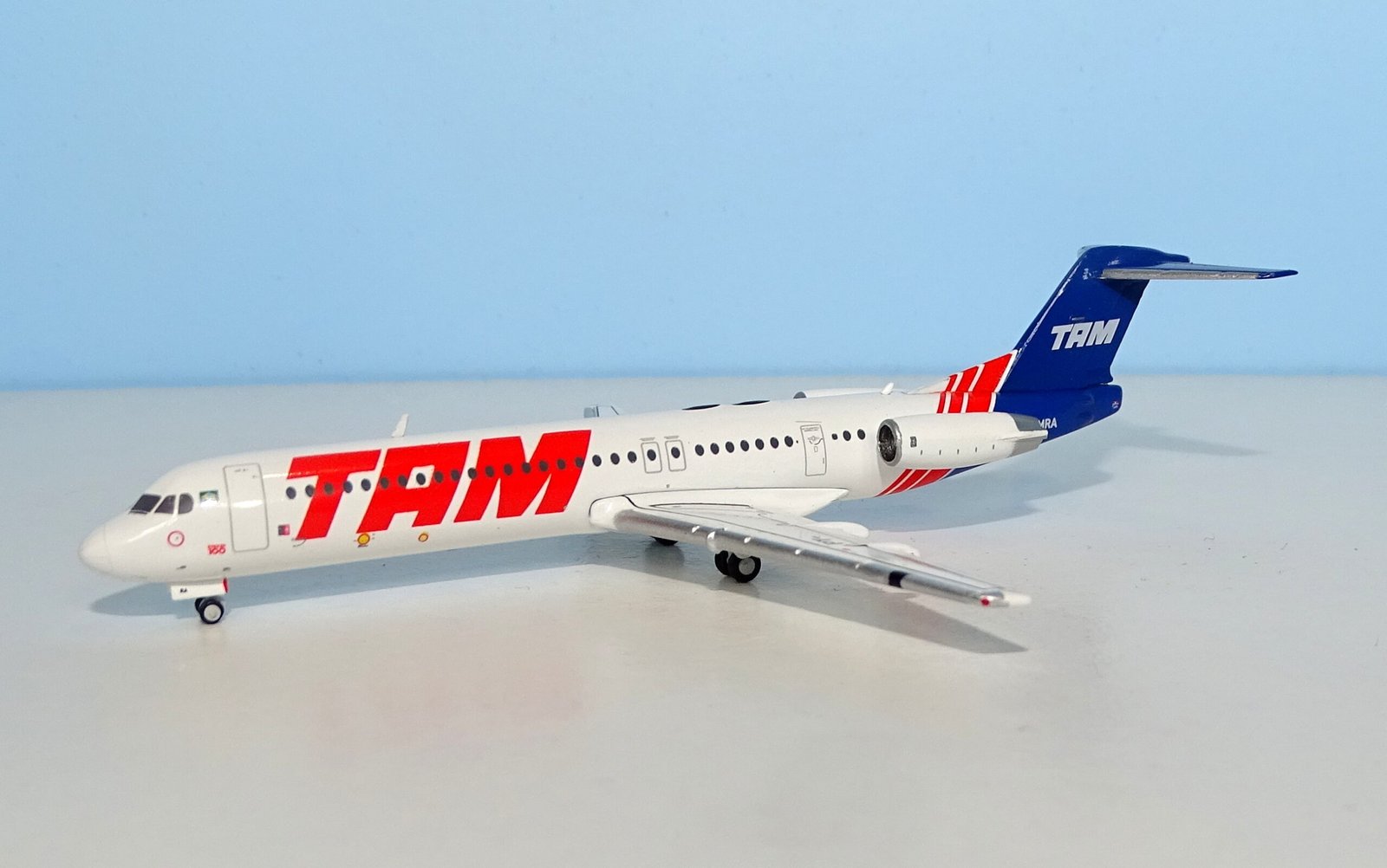 TAM Brasil | Fokker 100 | PT-MRA | Gemini Jets