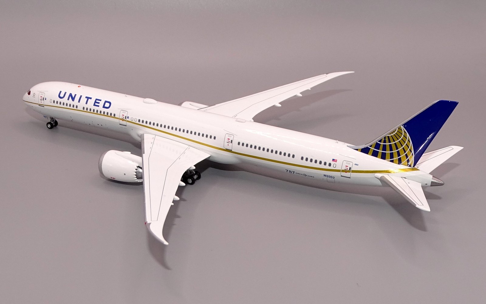 UA_B7810_07