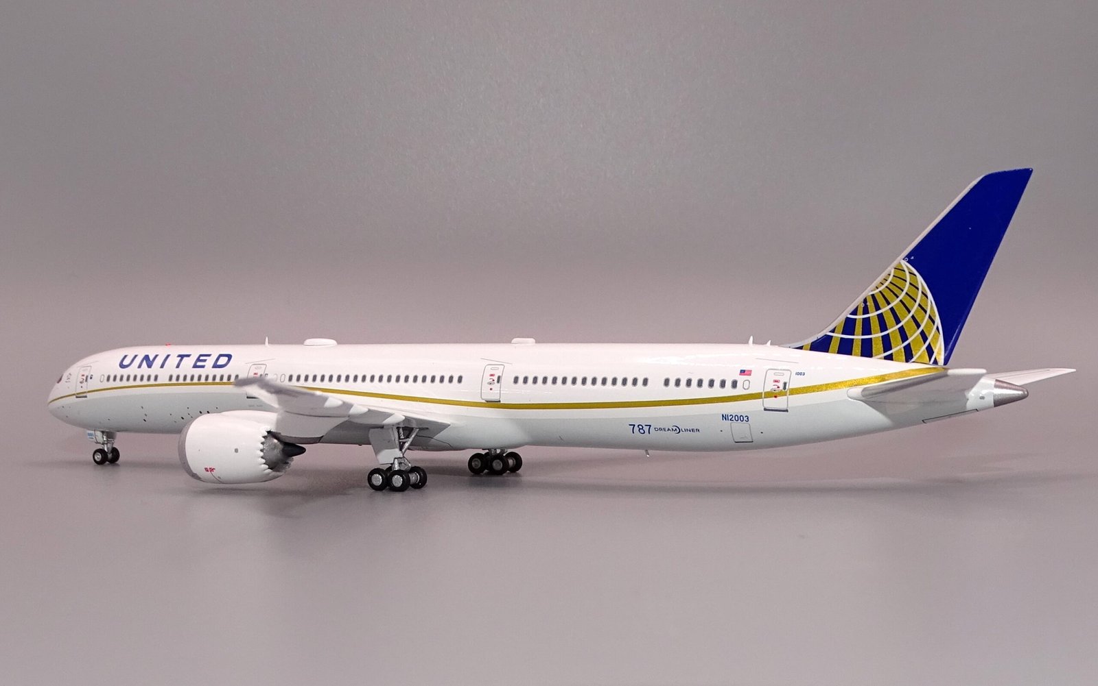 UA_B7810_08