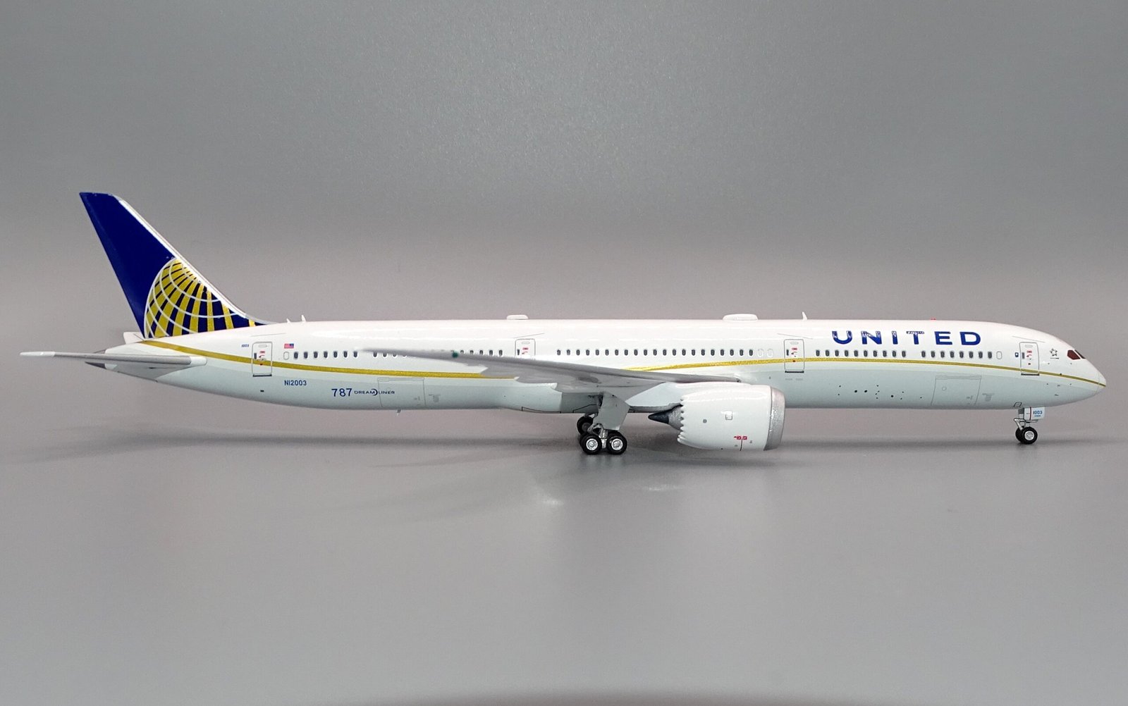 UA_B7810_12