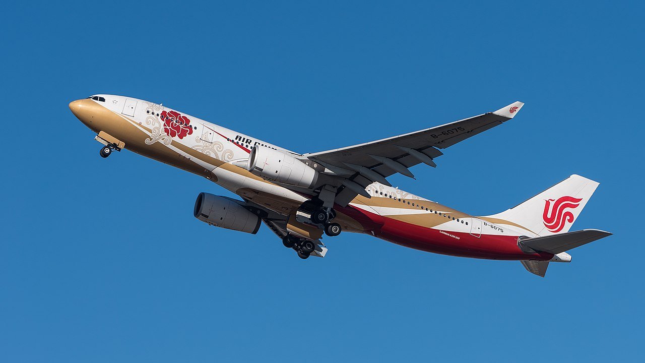 air-china-airbus-a330-243-b-6075-muc-2015-02