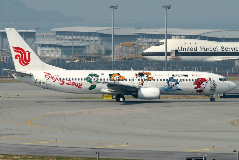 air-china-boeing-737-800-b5176fuwa