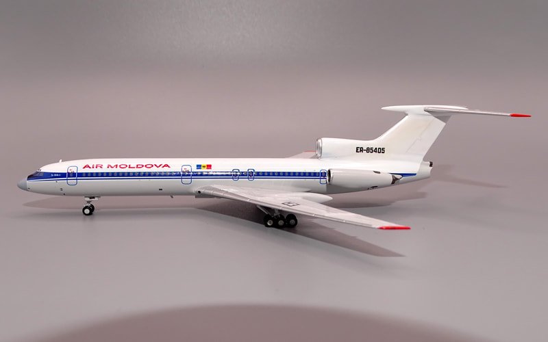 airmoldovaia-tu154-85405-03