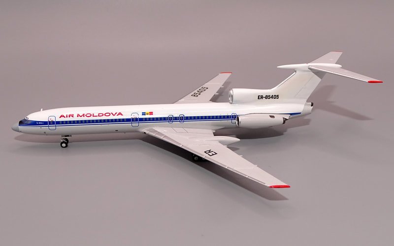 airmoldovaia-tu154-85405-04