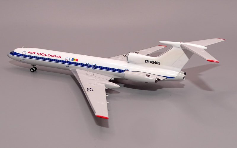 airmoldovaia-tu154-85405-06