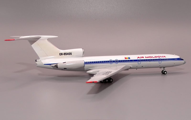 airmoldovaia-tu154-85405-07