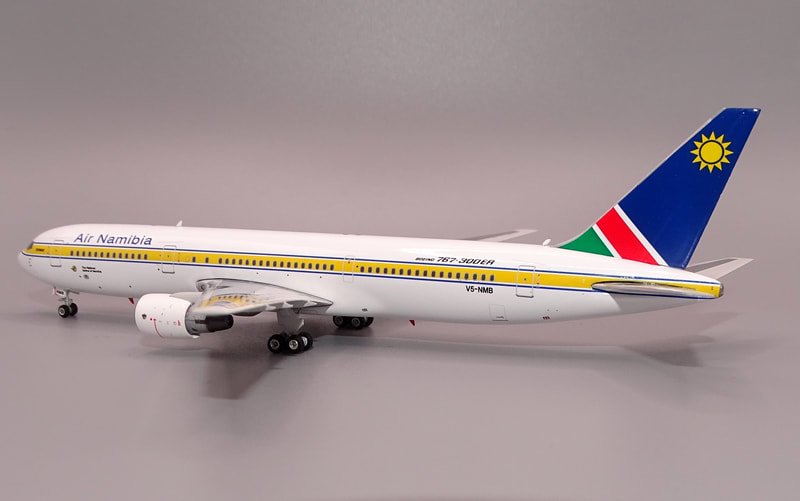 airnamibia-b763-04