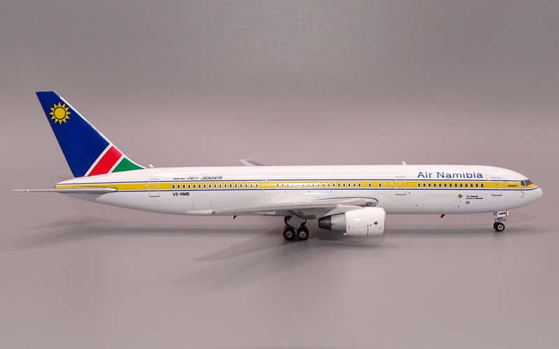 airnamibia-b763-08