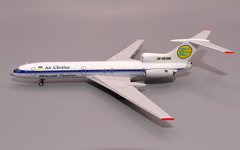 airukraine-tu154-85368-04