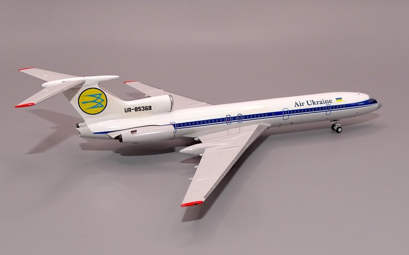 airukraine-tu154-85368-08