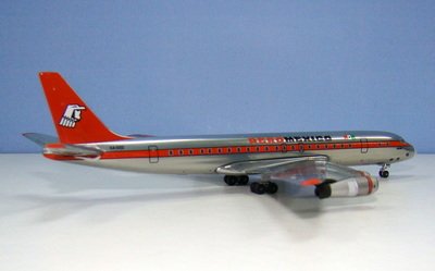 am-dc8-5-09_1