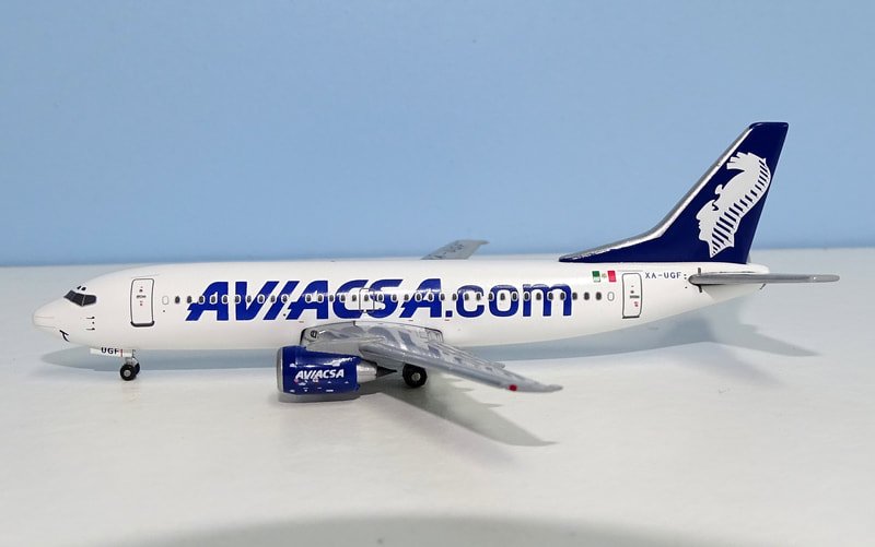 aviacsa-b733-03