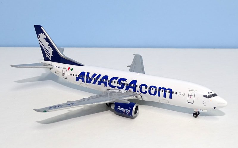 aviacsa-b733-12