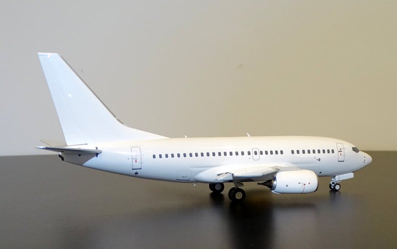 b736-200-08
