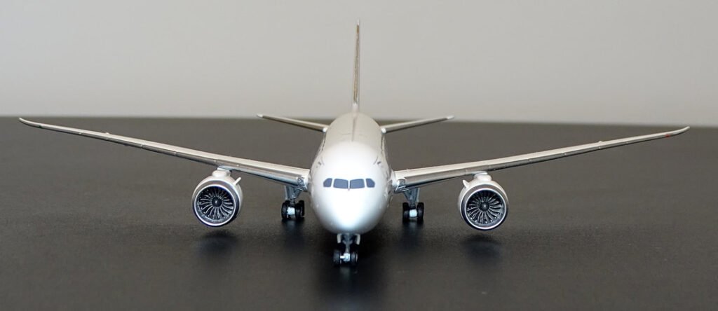 Boeing 787-8 1:400 Scale New Mould Sample - YESTERDAY'S AIRLINES