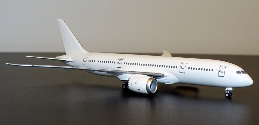 Boeing 787-8 1:400 Scale New Mould Sample - YESTERDAY'S AIRLINES