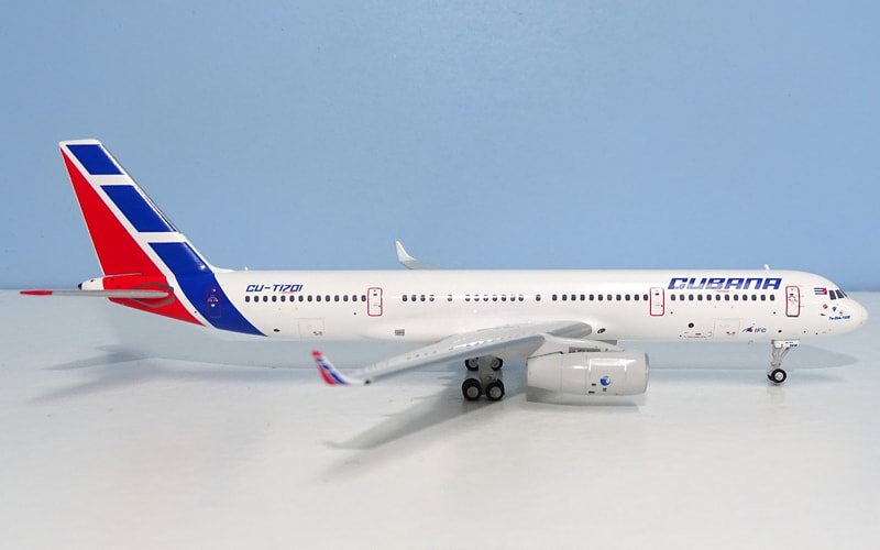 cubana-tu204-09