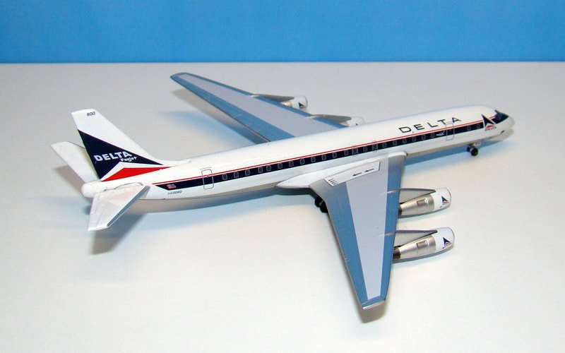 dl-dc8-05_1