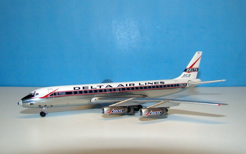 dl-dc8-18
