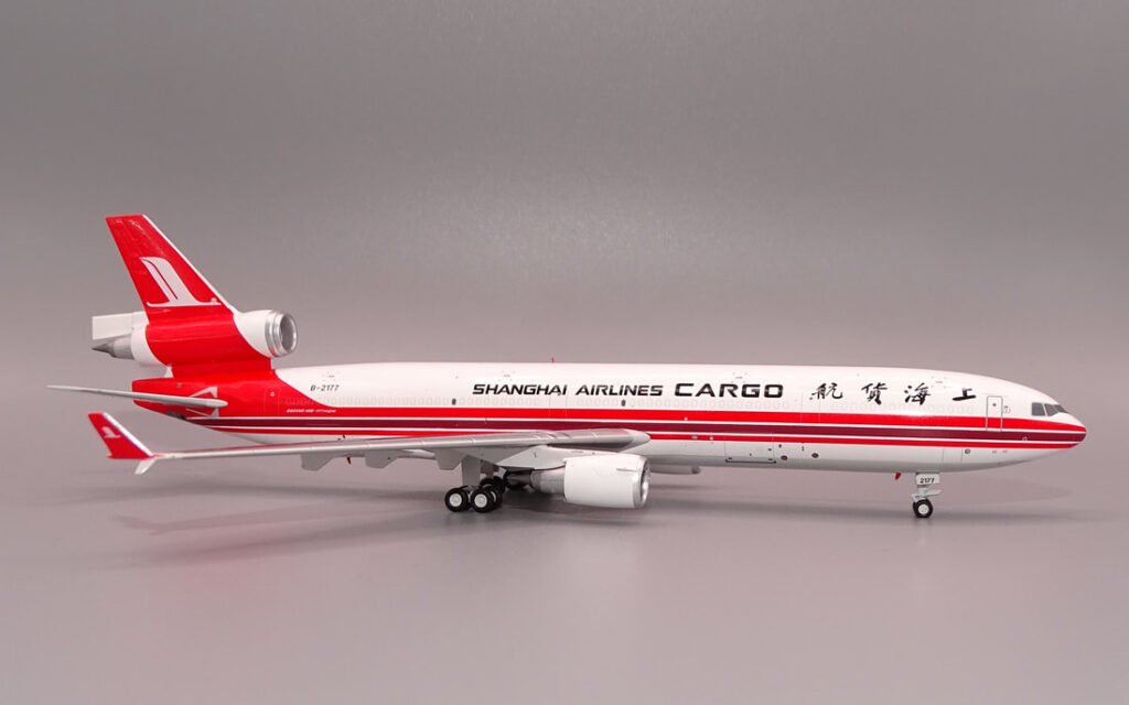 Shanghai Airlines McDonnell Douglas MD-11F B-2177 1:400 Scale Model by Patriot Models