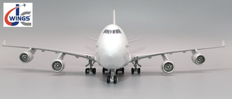 front-b744-jc25