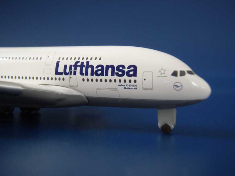 herpa-lh-a380-musterstadt-3