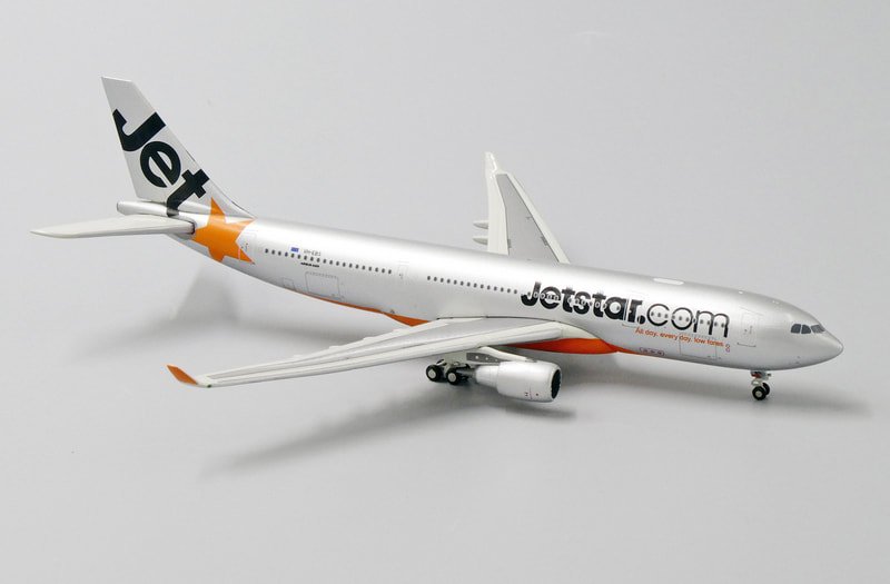 jc4320-jetstar-airways-a330-200-vh-ebs-04
