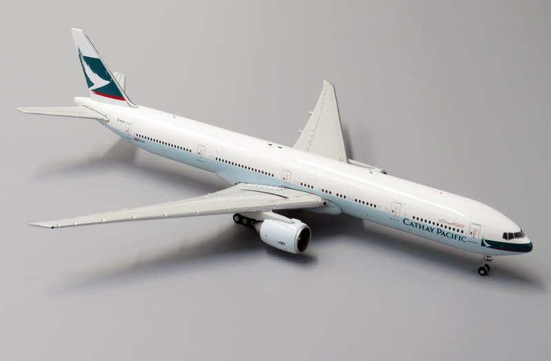 jcwings400-cathay-pacific-b773-b-kqy-xx4503-04
