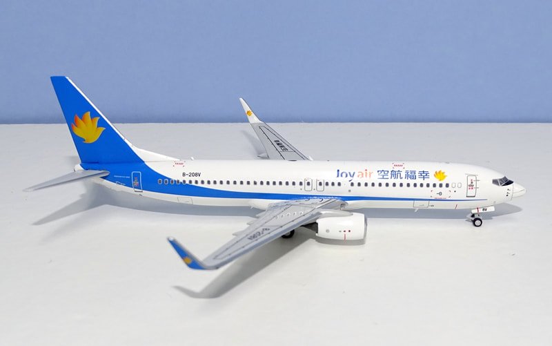 joy-air-b738-10