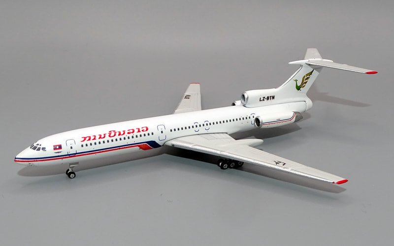 lao-tu154m-01