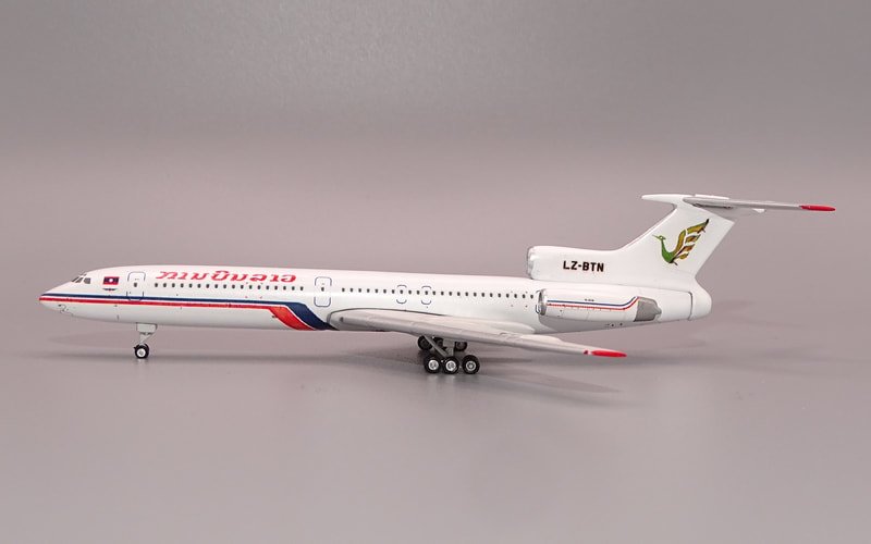 lao-tu154m-03