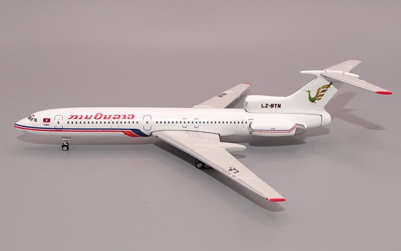 lao-tu154m-04