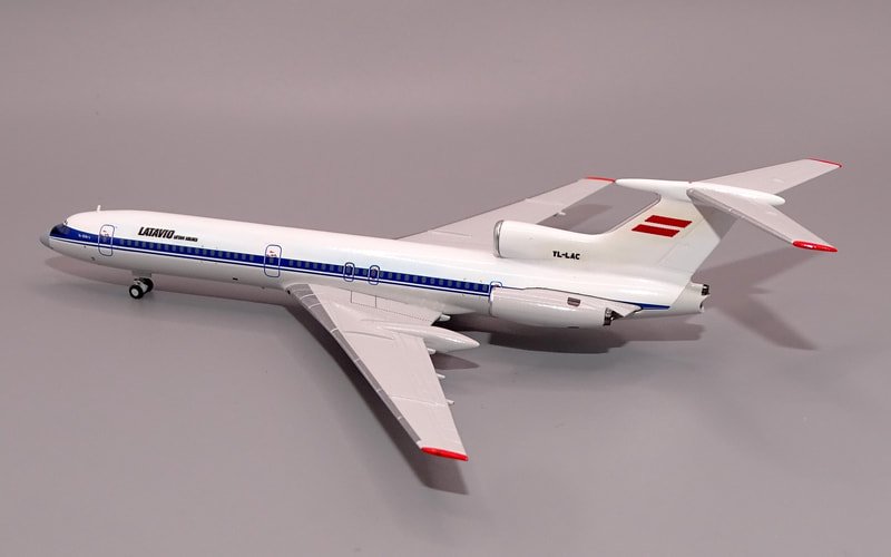 latavio-tu154-lac-06