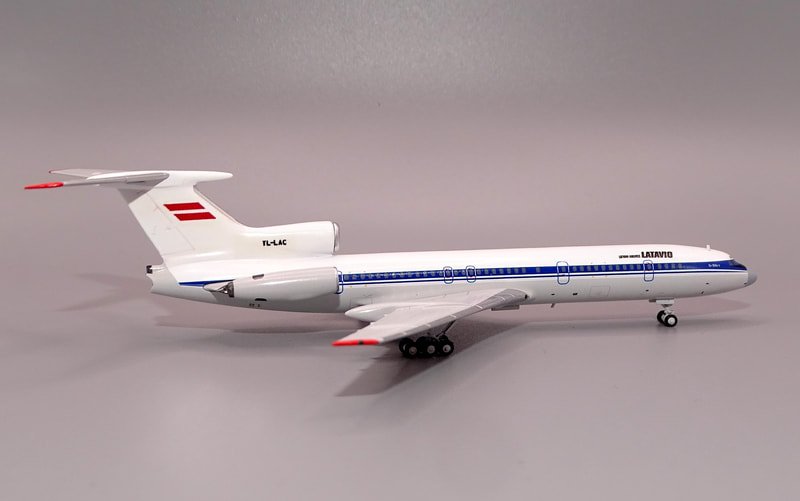 latavio-tu154-lac-07