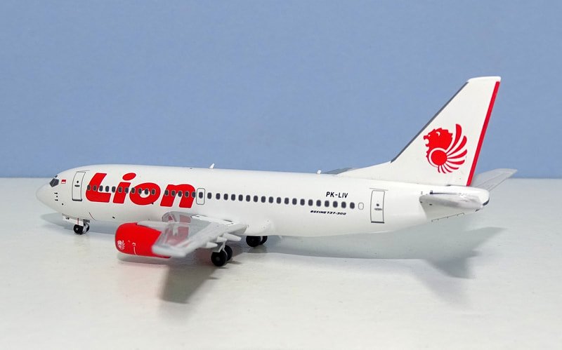 lion-b733-05