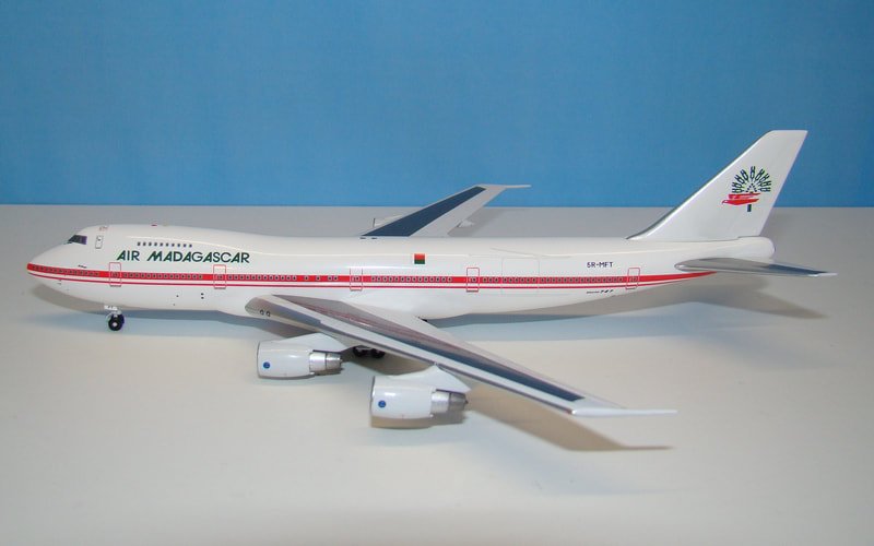 mad-747-02
