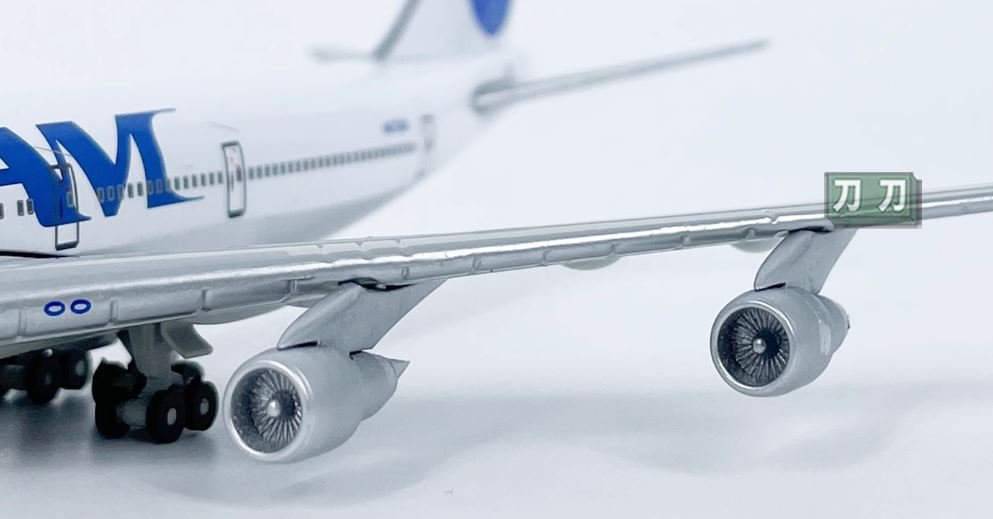 n4704u-10_orig