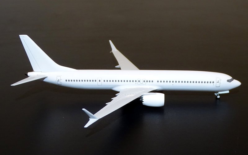 ng-737-max9-10