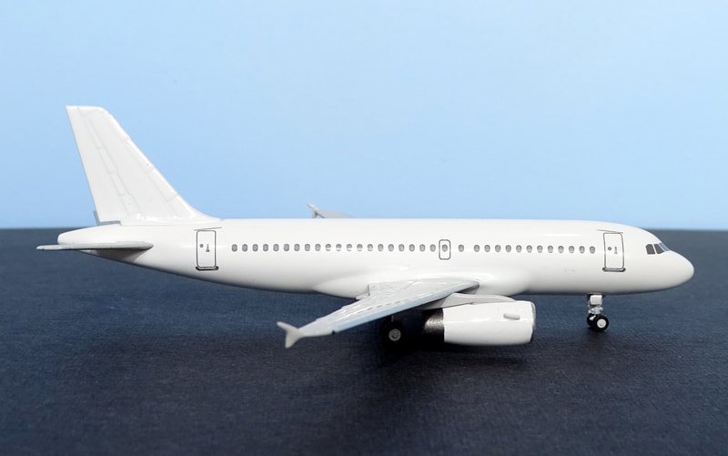 ng-a319-iae-09